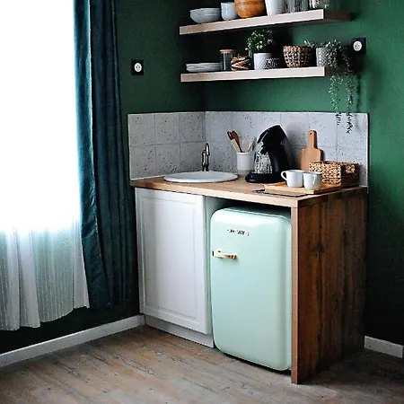 L'Evasion Romantique En Amazonie, Spa, 5 Min Centre Ville, Ecran Cinema, Day Use, Lit Baldaquin Évreux