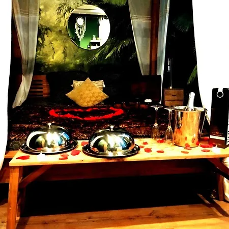 Apartment L'evasion Romantique En Amazonie, Spa, Ecran Cinema, Day Use, Lit Baldaquin Evreux