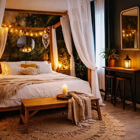 Appartement L'evasion Romantique En Amazonie, Spa, écran Cinéma, Day Use, Lit Baldaquin Évreux