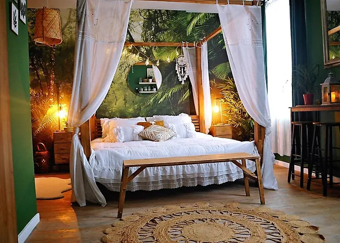 Appartement L'evasion Romantique En Amazonie, Spa, écran Cinéma, Day Use, Lit Baldaquin