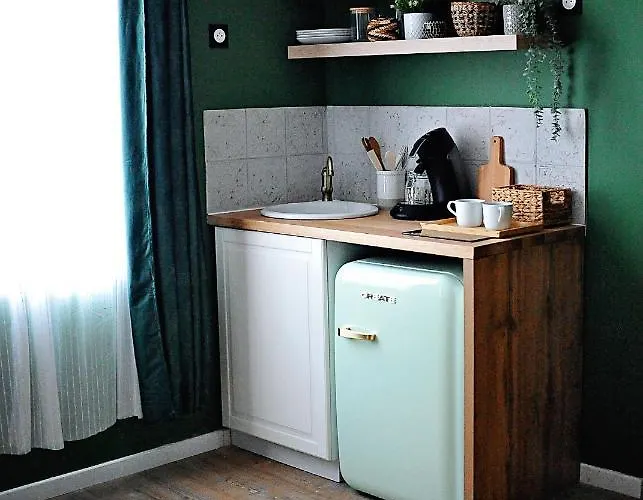 L'evasion Romantique En Amazonie, Spa, écran Cinéma, Day Use, Lit Baldaquin Évreux