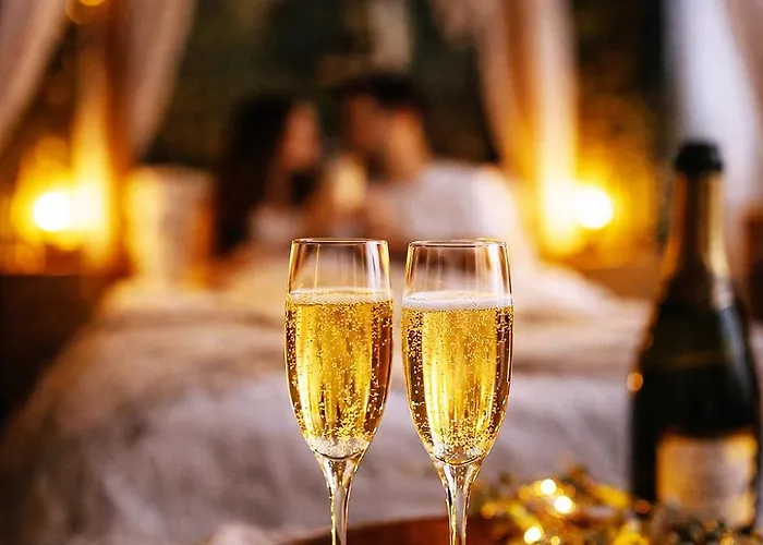 L'evasion Romantique En Amazonie, Spa, écran Cinéma, Day Use, Lit Baldaquin