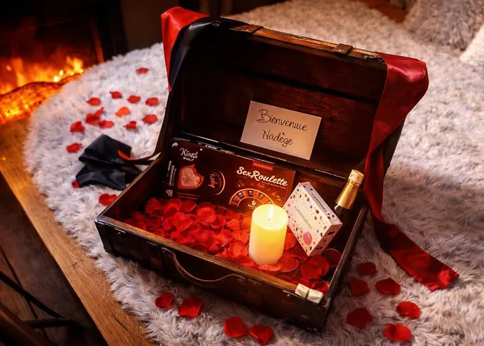 L'evasion Romantique En Amazonie, Spa, écran Cinéma, Day Use, Lit Baldaquin * Évreux